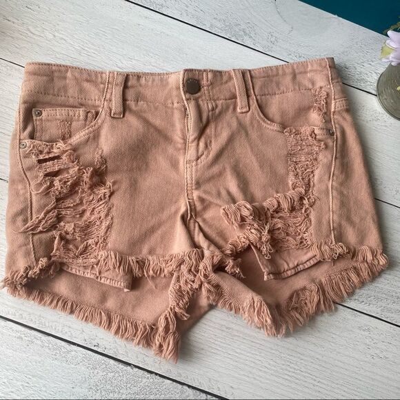 Guess Peach Distressed Denim Shorts Sz 28 - Picture 1 of 5